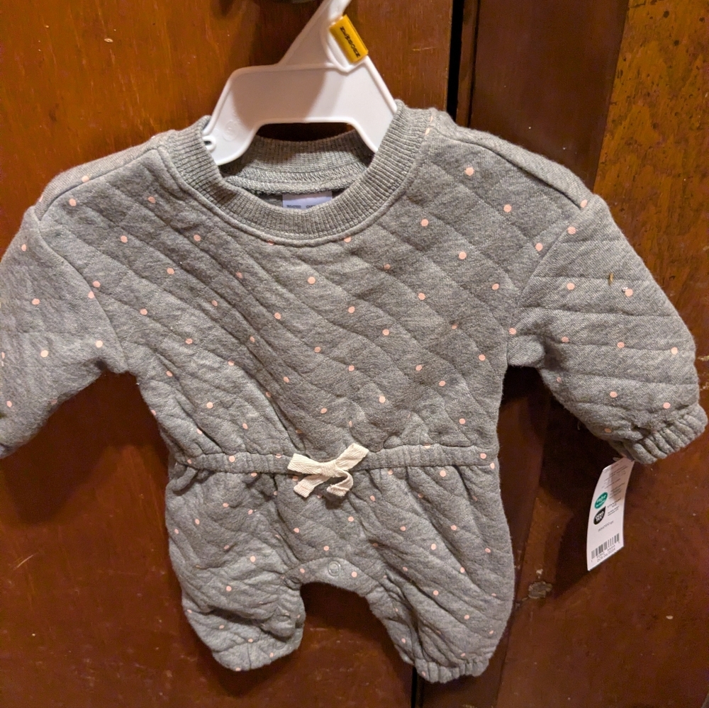 NWT Newborn Carter's Baby Girl Long Sleeve Jumpsuit Gray DOB 6/2024